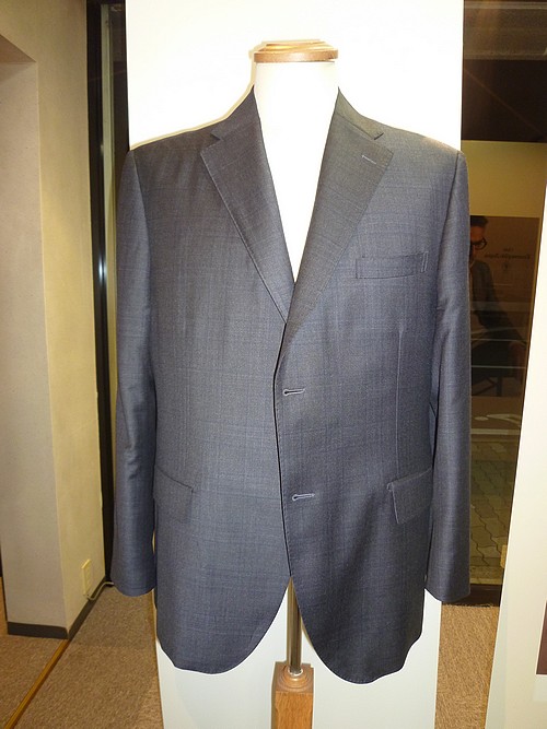 オーダースーツ